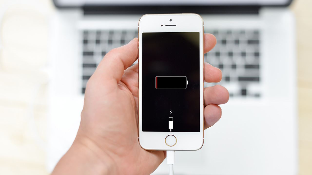Как отключить iPhone, замедляющий работу'a ze zużytą baterią