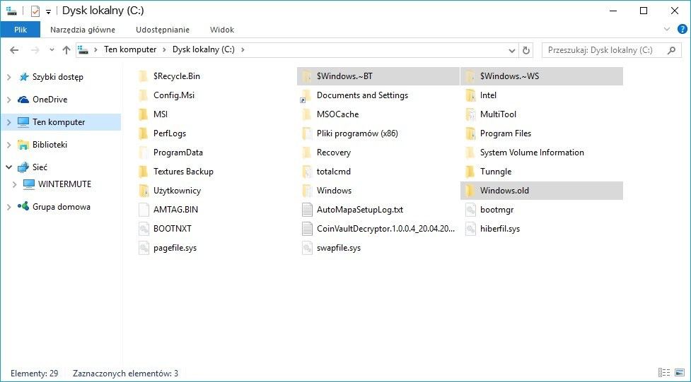 Папки с резервной копией Windows 7 или 8.1