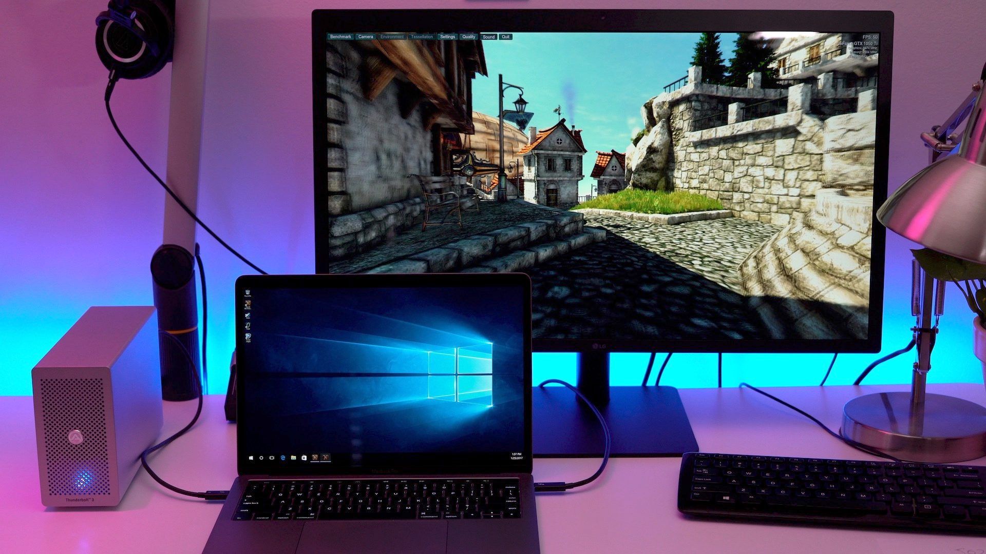 akitio-thunder3-ЕГПУ-MacBook Pro-LG-ультрадисперсных-5k-дисплей