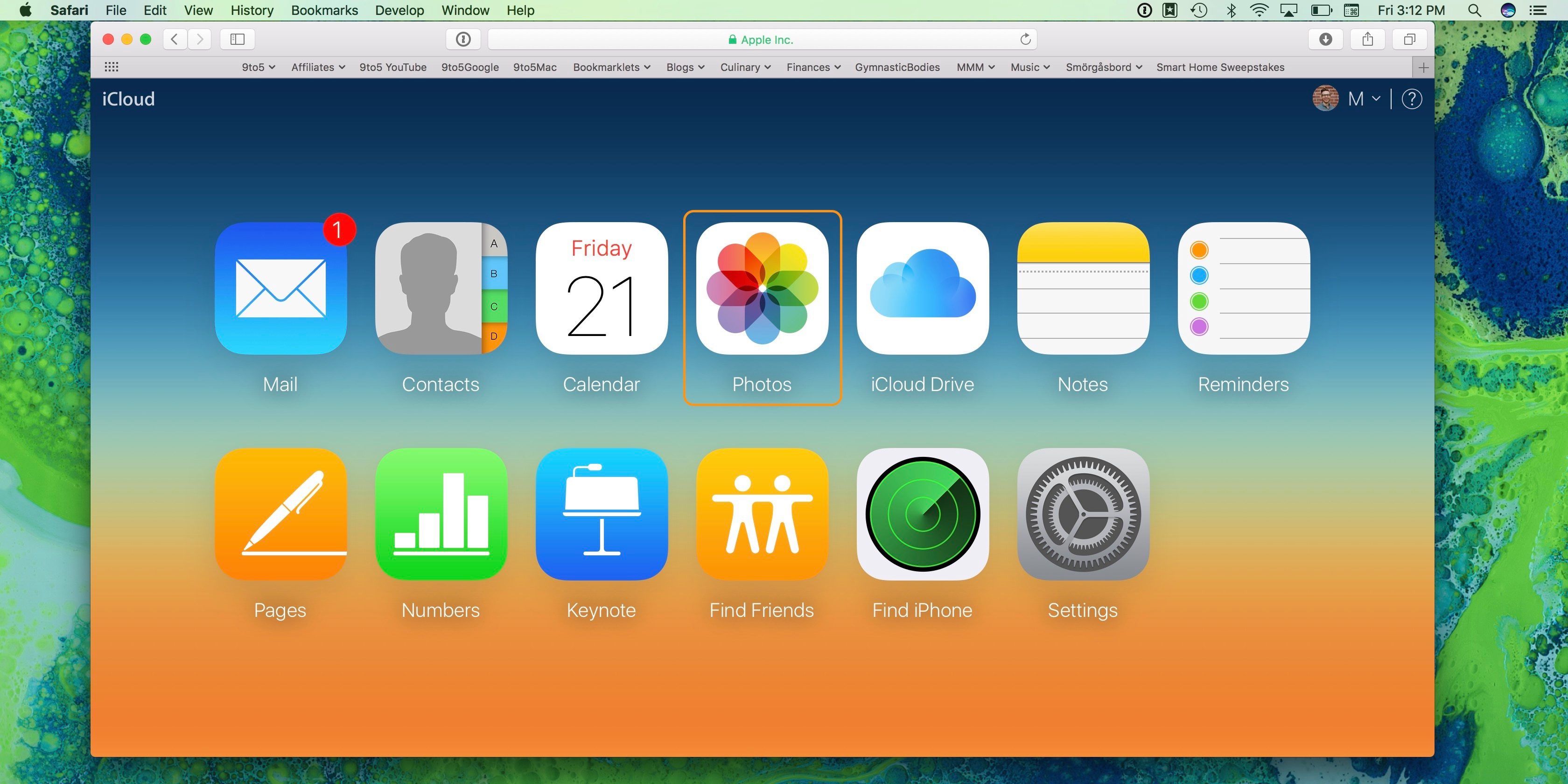 Изображение, показывающее iCloud.com после входа с Apple ID и паролем