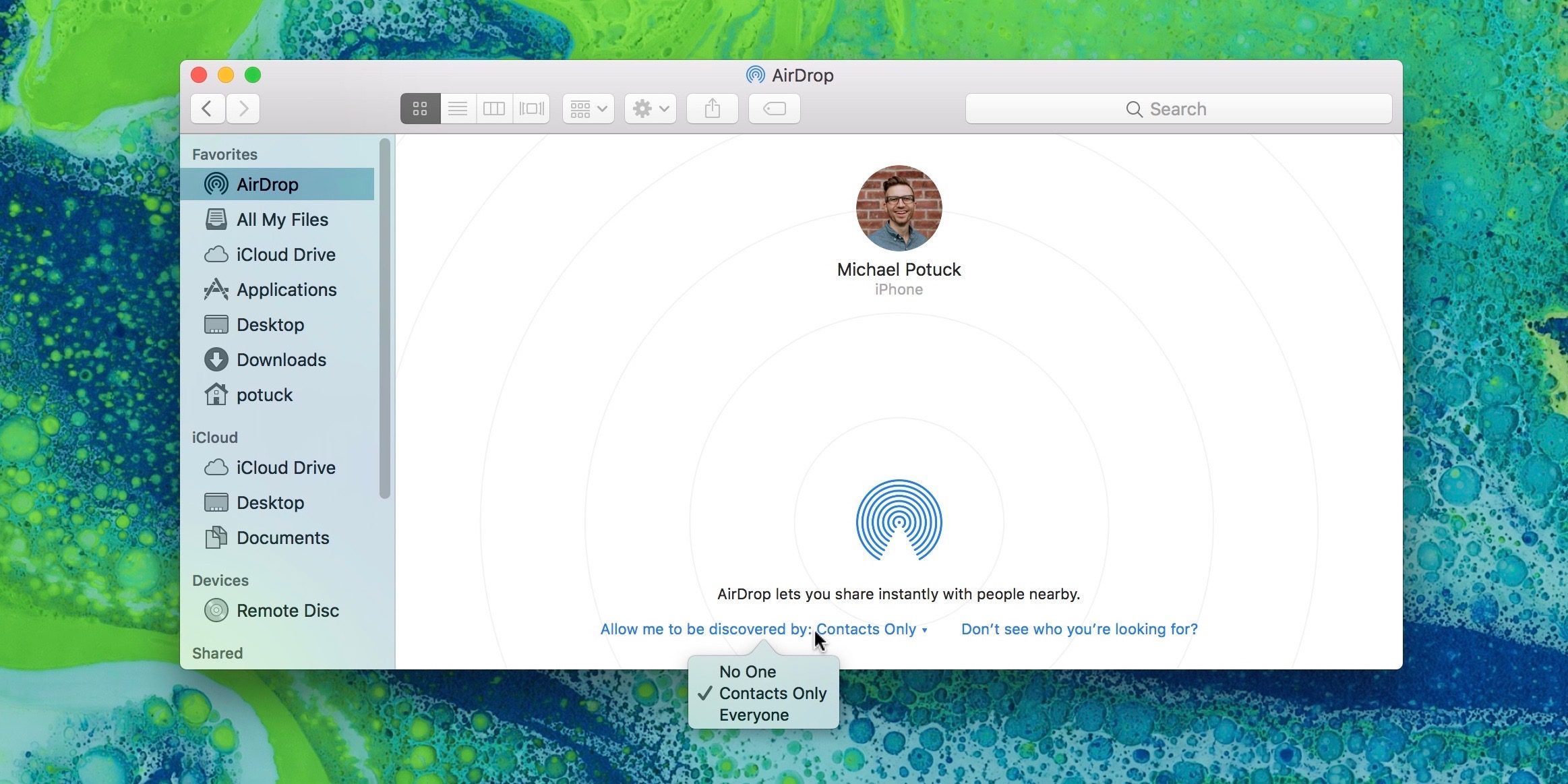 Изображение, показывающее, как использовать AirDrop на Mac в Finder